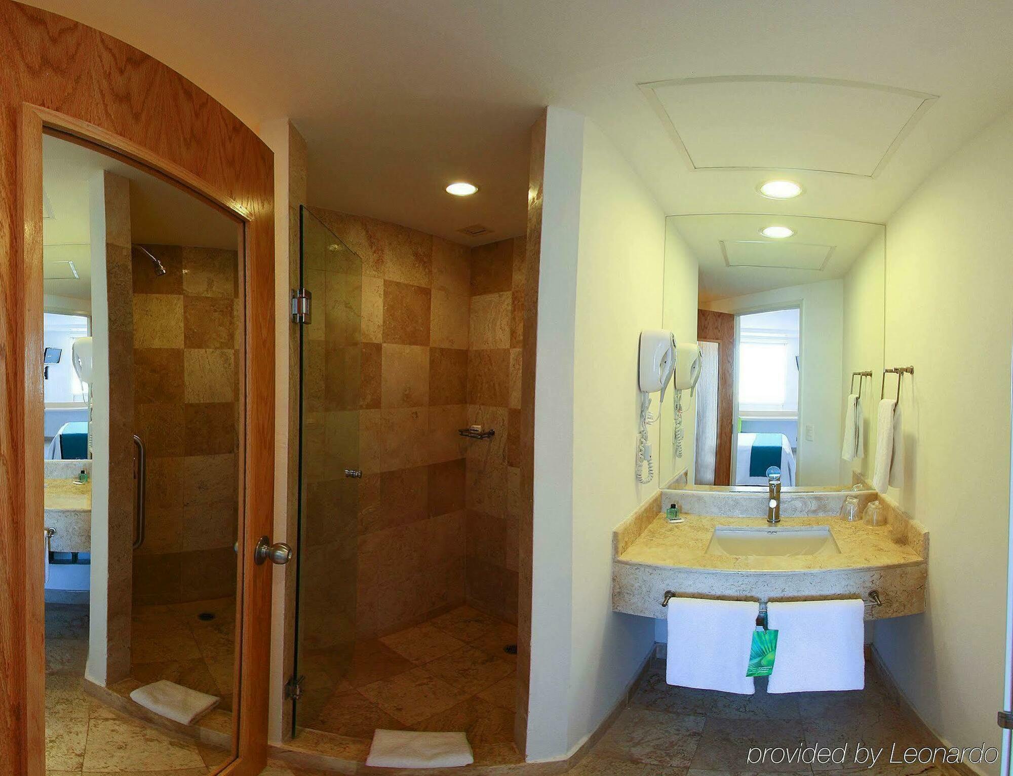 One Ciudad Del Carmen Concordia Hotel ภายนอก รูปภาพ